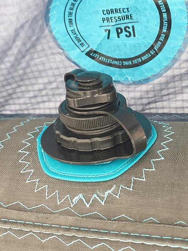 Boston typed valve on Duotone kite.